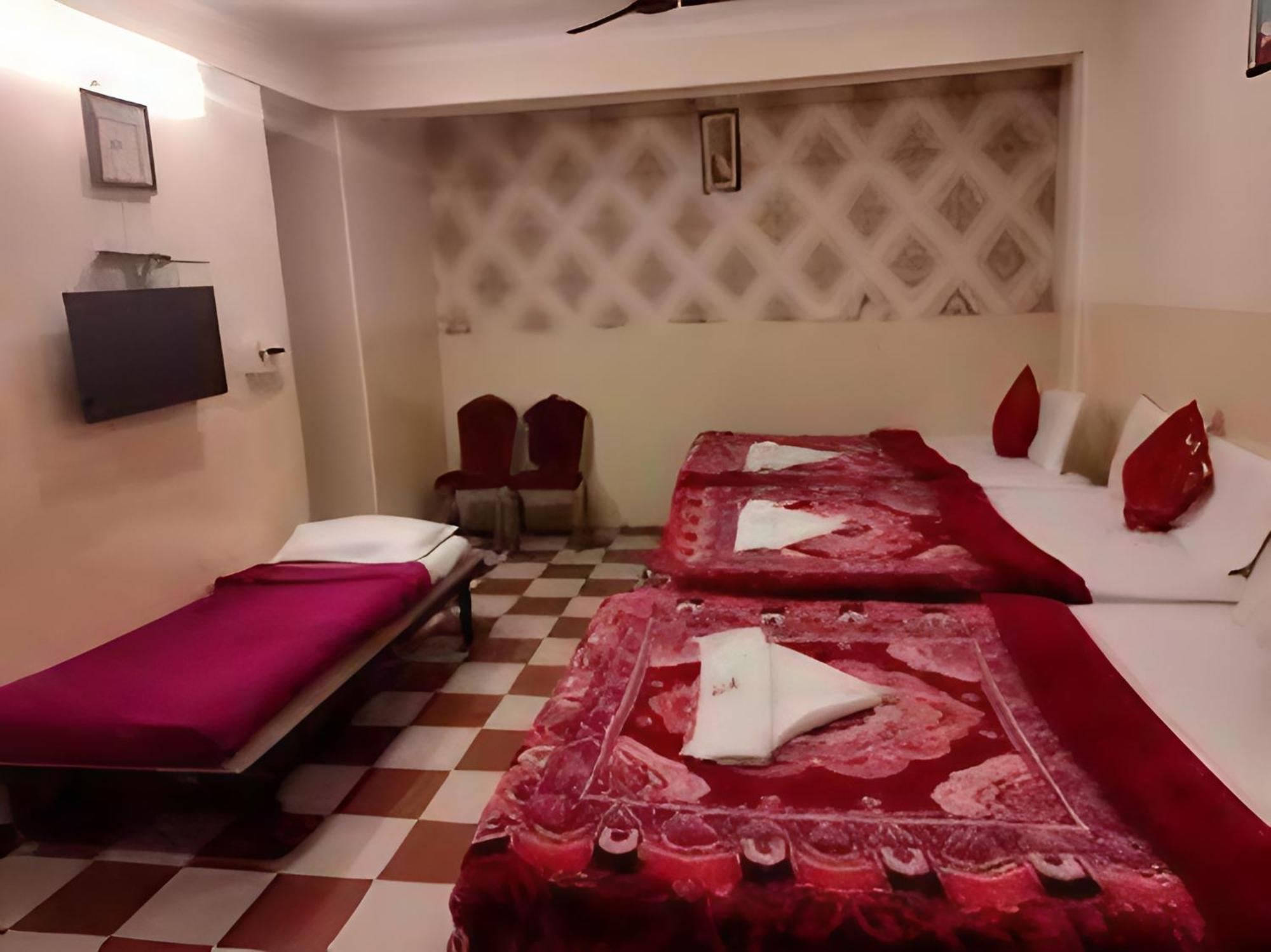 Nkf Residency Mysuru Hotell Exteriör bild